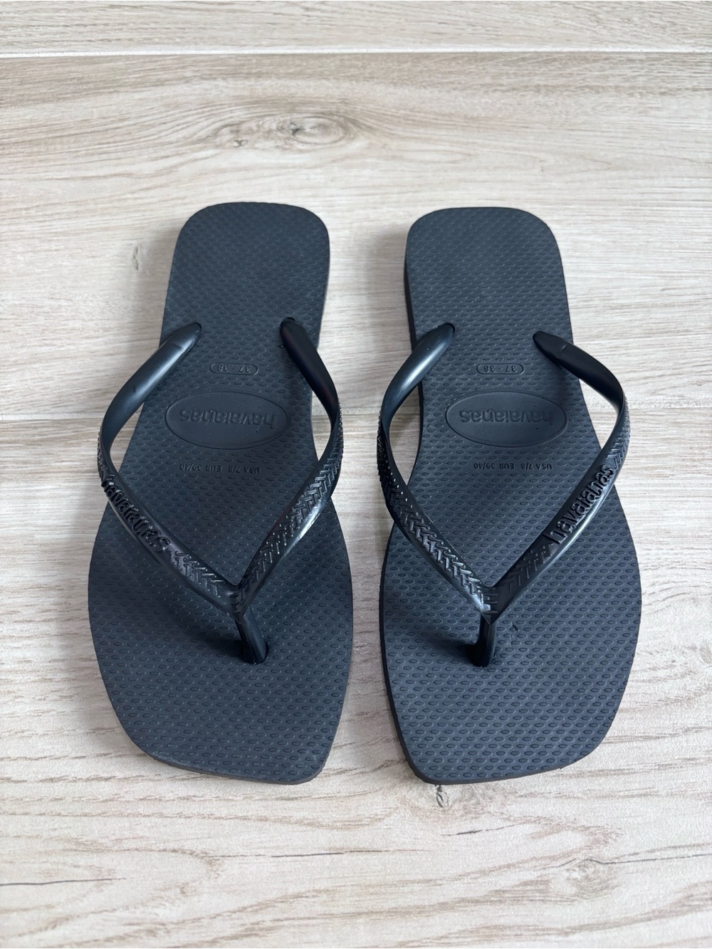Havaianas Slim Square Flip Flops Black Women’s Size 7 / 8